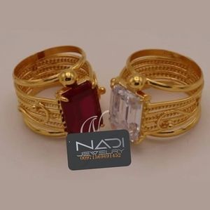 Meet your Posher, Maranatha